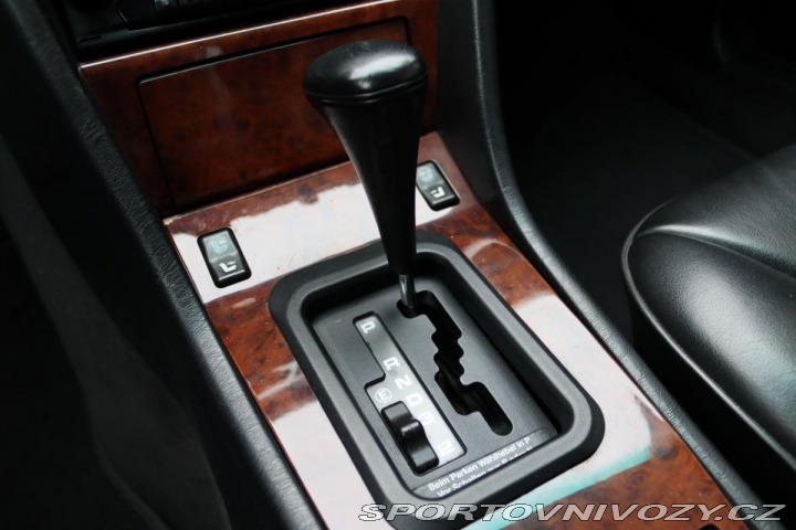 Mercedes-Benz Ostatní modely 124 124 320CE AT 162kW 1992