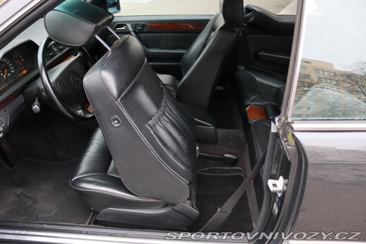 Mercedes-Benz Ostatní modely 124 124 320CE AT 162kW 1992