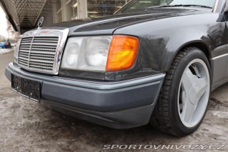 Mercedes-Benz Ostatní modely 124 124 320CE AT 162kW 1992