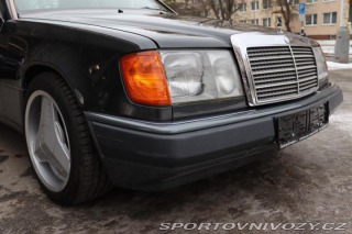 Mercedes-Benz Ostatní modely 124 124 320CE AT 162kW 1992