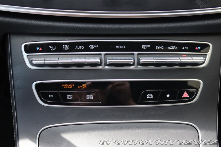 Mercedes-Benz E E 300D 4MATIC KOMBI AMG 1 2022