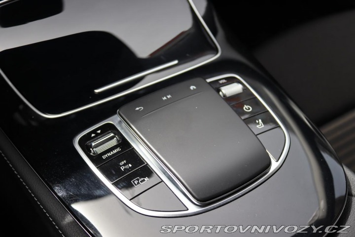 Mercedes-Benz E E 300e PLUG-IN HYBRID KOM 2021