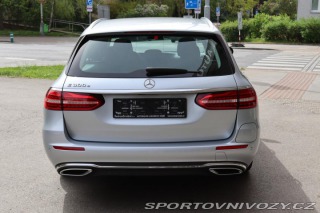Mercedes-Benz E E 300e PLUG-IN HYBRID KOM 2021