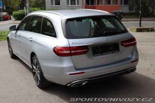 Mercedes-Benz E E 300e PLUG-IN HYBRID KOM 2021