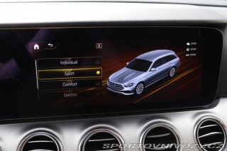 Mercedes-Benz E E 300e PLUG-IN HYBRID KOM 2021