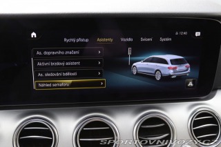 Mercedes-Benz E E 300e PLUG-IN HYBRID KOM 2021