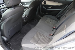Mercedes-Benz E E 300e PLUG-IN HYBRID KOM 2021