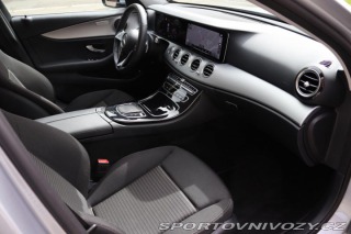 Mercedes-Benz E E 300e PLUG-IN HYBRID KOM 2021