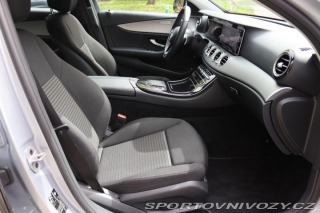 Mercedes-Benz E E 300e PLUG-IN HYBRID KOM 2021