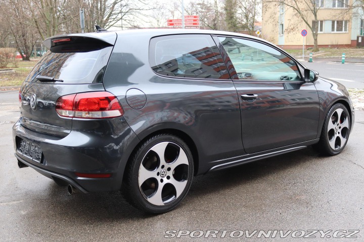 Volkswagen Golf GTI 2.0TSI 147kW 2011