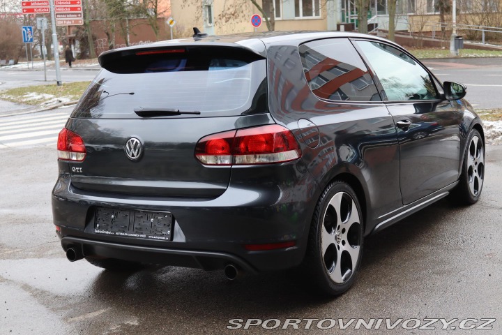Volkswagen Golf GTI 2.0TSI 147kW S 2011
