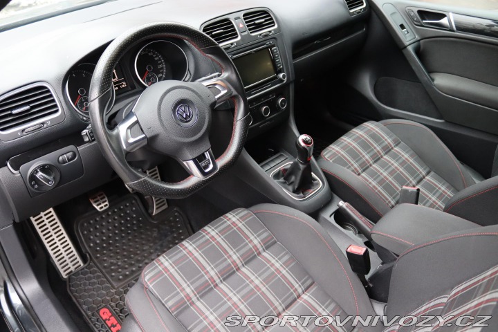 Volkswagen Golf GTI 2.0TSI 147kW 2011