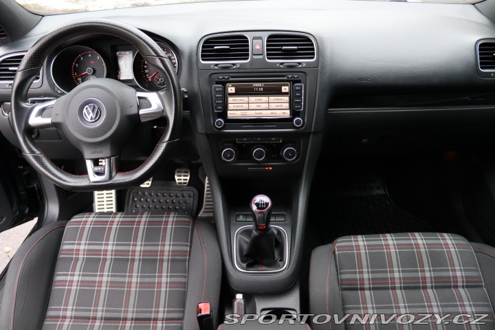 Volkswagen Golf GTI 2.0TSI 147kW S 2011