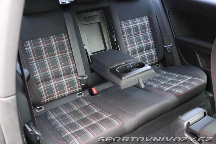 Volkswagen Golf GTI 2.0TSI 147kW S 2011