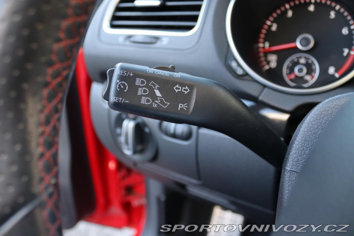 Volkswagen Golf CABRIO GTI 2.0TSI DSG 155 2012