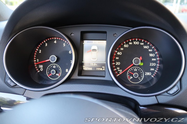 Volkswagen Golf CABRIO GTI 2.0TSI DSG 155 2012