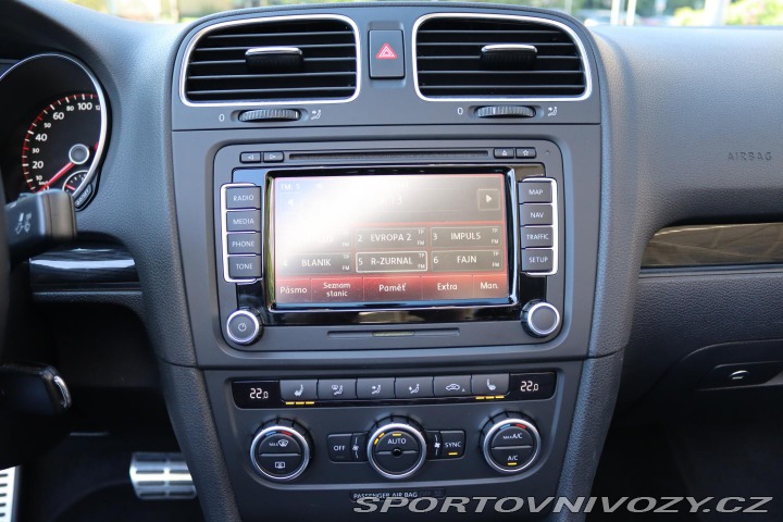 Volkswagen Golf CABRIO GTI 2.0TSI DSG 155 2012