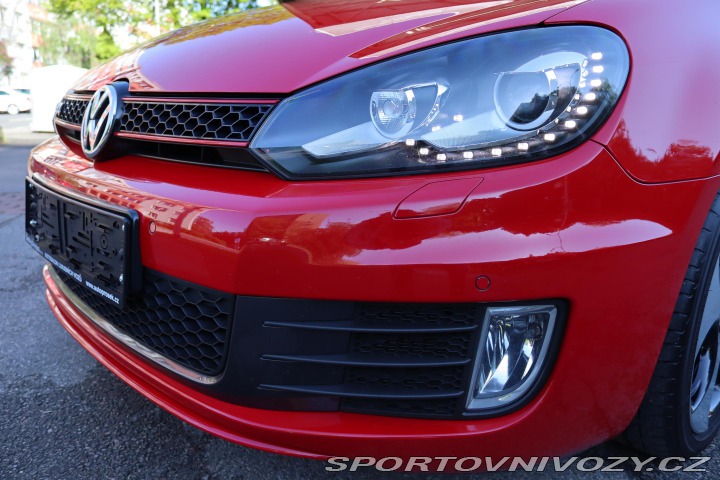 Volkswagen Golf CABRIO GTI 2.0TSI DSG 155 2012