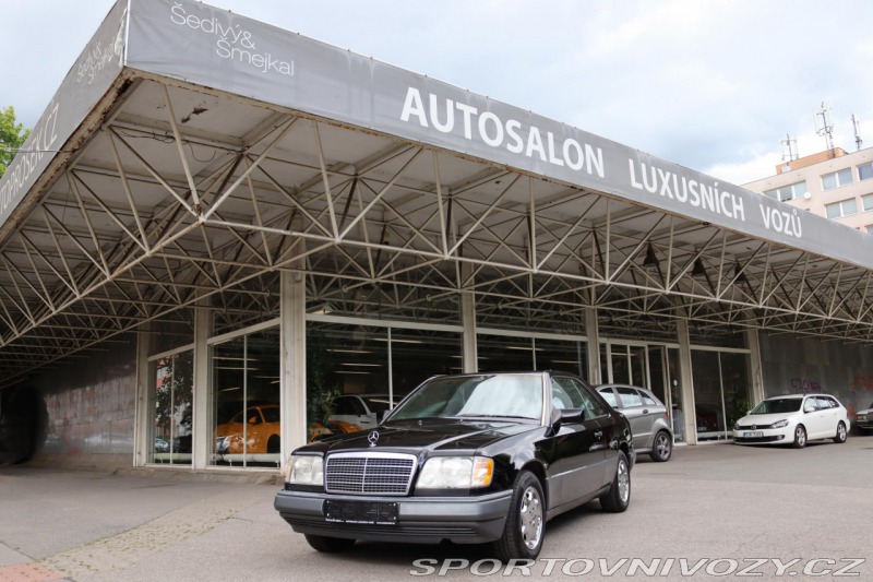 Mercedes-Benz Ostatní modely 124 320CE 162kW