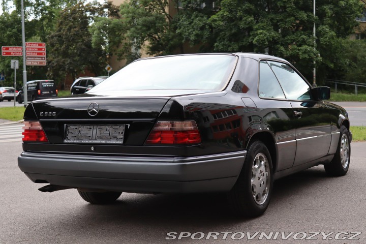 Mercedes-Benz Ostatní modely 124 320CE 162kW 1994