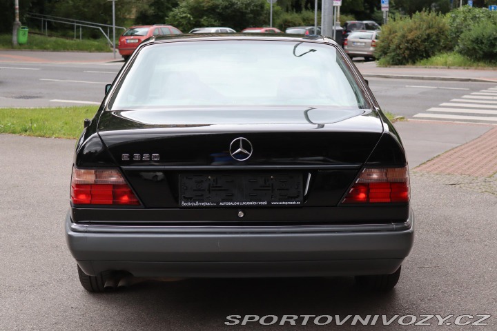 Mercedes-Benz Ostatní modely 124 320CE 162kW 1994