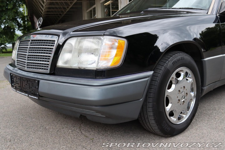 Mercedes-Benz Ostatní modely 124 320CE 162kW 1994