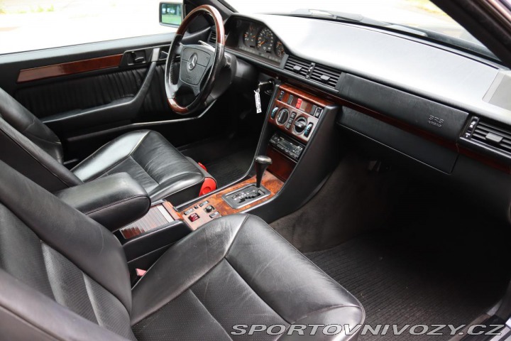 Mercedes-Benz Ostatní modely 124 E320 CABRIO 162kW 1995