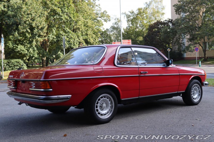 Mercedes-Benz Ostatní modely 123 230CE KUPÉ AUTOMAT 100kW 1981