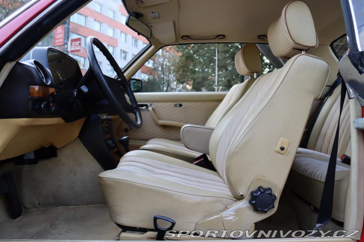 Mercedes-Benz Ostatní modely 123 230CE KUPÉ AUTOMAT 100kW 1981