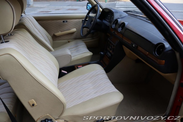 Mercedes-Benz Ostatní modely 123 230CE KUPÉ AUTOMAT 100kW 1981