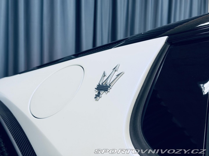 Maserati MC20 NOVITEC Bianco REZERVACE 2021