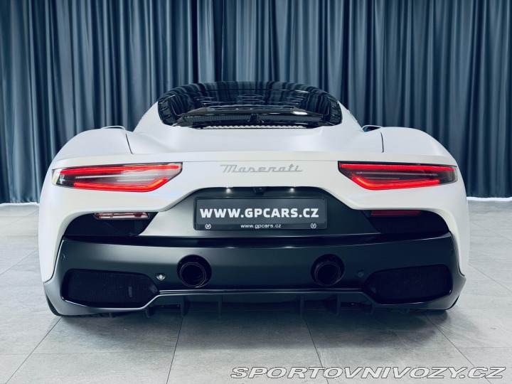 Maserati MC20 NOVITEC Bianco REZERVACE 2021