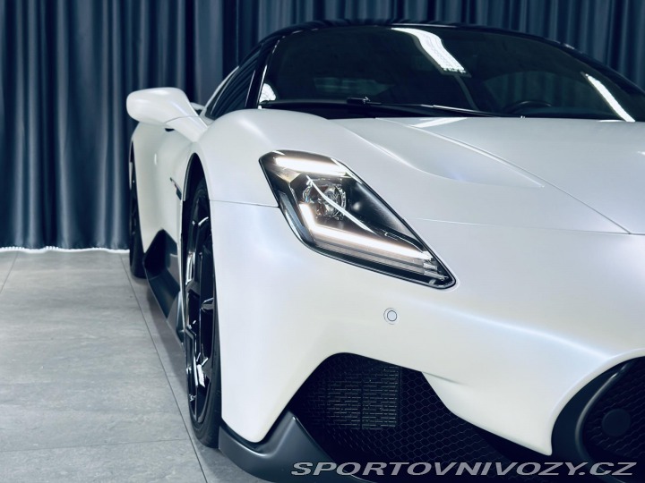 Maserati MC20 NOVITEC Bianco REZERVACE 2021