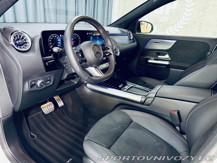 Mercedes-Benz Ostatní modely GLA 220*AMG*4M*PREMIUM*PANO 2024