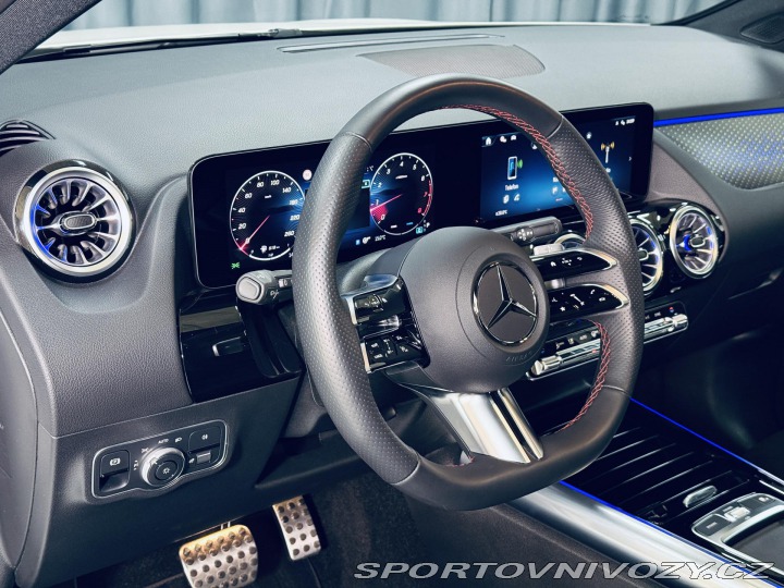 Mercedes-Benz Ostatní modely GLA 220*AMG*4M*PREMIUM*PANO 2024