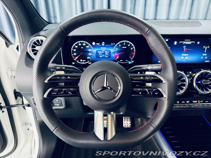 Mercedes-Benz Ostatní modely GLA 220*AMG*4M*PREMIUM*PANO 2024