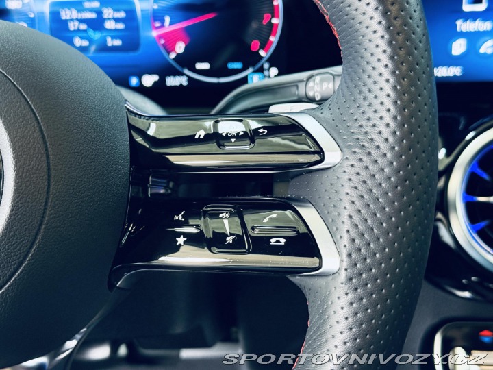 Mercedes-Benz Ostatní modely GLA 220*AMG*4M*PREMIUM*PANO 2024