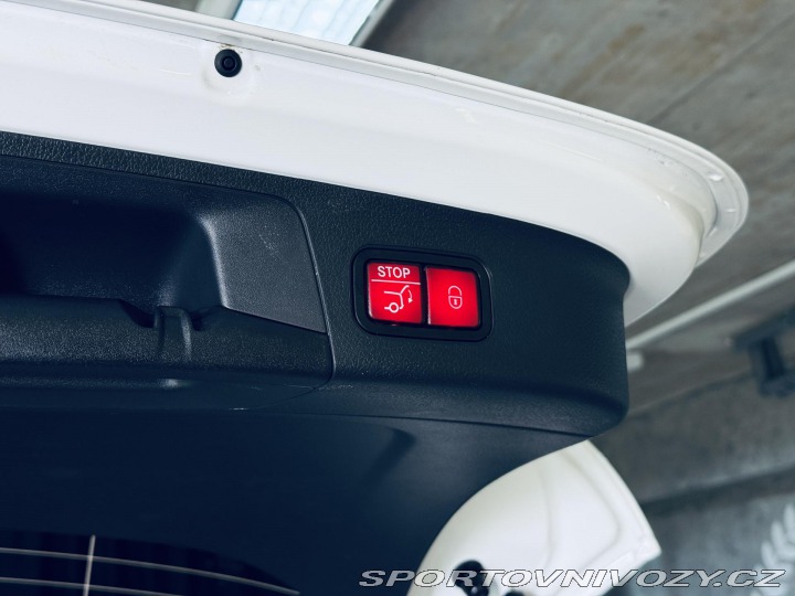 Mercedes-Benz Ostatní modely GLA 220*AMG*4M*PREMIUM*PANO 2024