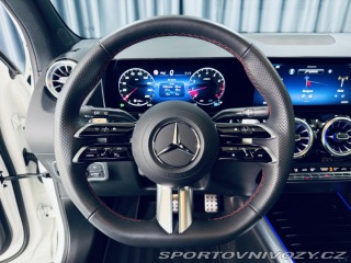 Mercedes-Benz Ostatní modely GLA 220*AMG*4M*PREMIUM*PANO 2024