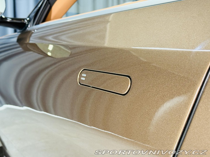 Aston Martin DB12 *VOLANTE*B&W*CABRIO*Z 2023