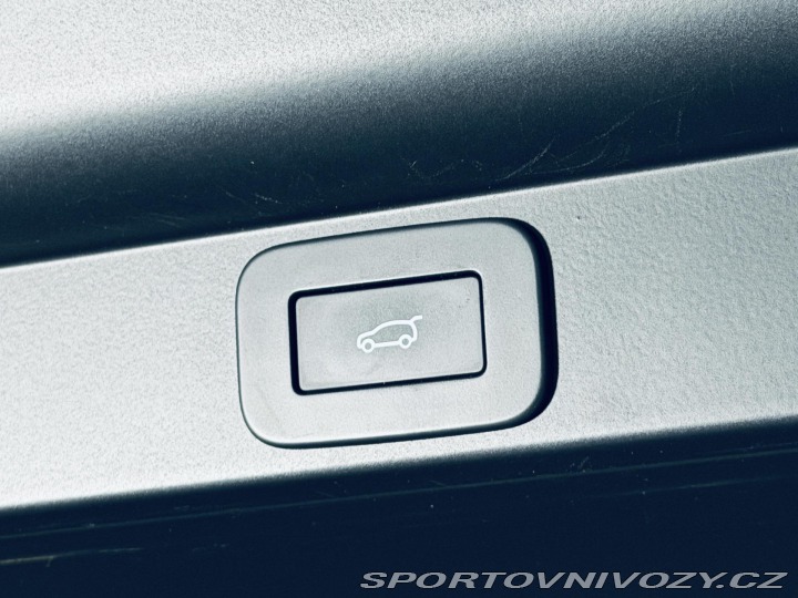 Ostatní značky Ostatní modely Land Rover Range Rover SV*P530*OSTUNI.PEARL*ZÁRU 2023