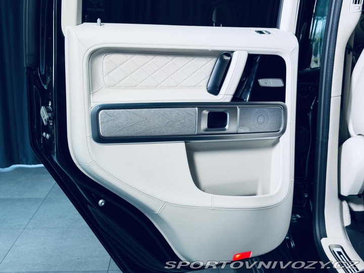 Mercedes-Benz Ostatní modely Třídy G G 450d AMG SUPERIOR NEZ.T 2025