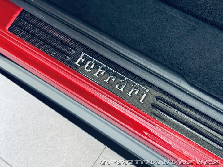 Ferrari Purosangue Carbon Ext.+Int. Rosso Ma 2025