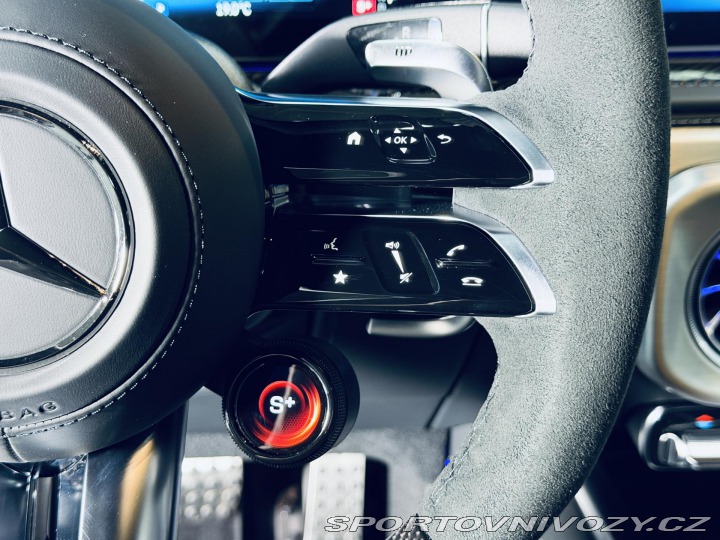 Mercedes-Benz Ostatní modely Třídy G G63*A22*CARBON.INT+EXT 2026