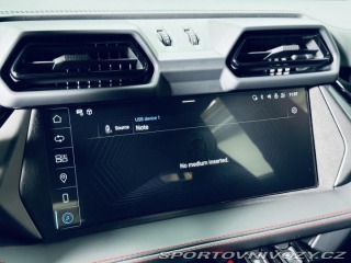 Lamborghini Urus SE*NOVÉ*MAT*AKRAPOVIC* 2025