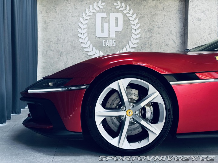 Ferrari 12Cilindri 12Cilindri*SPIDER*Rosso M 2025