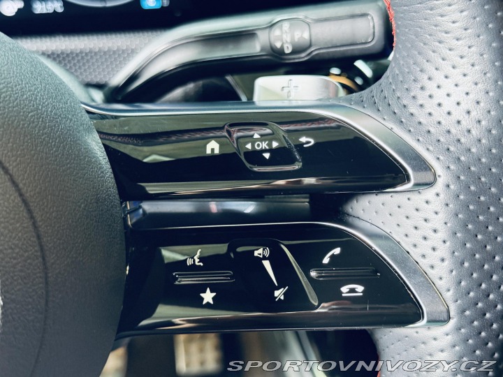 Mercedes-Benz CLA 180*AMG*KEYLESS*KAMERA*CZ 2023