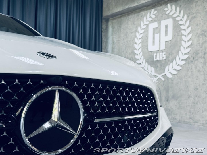 Mercedes-Benz CLA 180*AMG*KEYLESS*KAMERA*CZ 2023