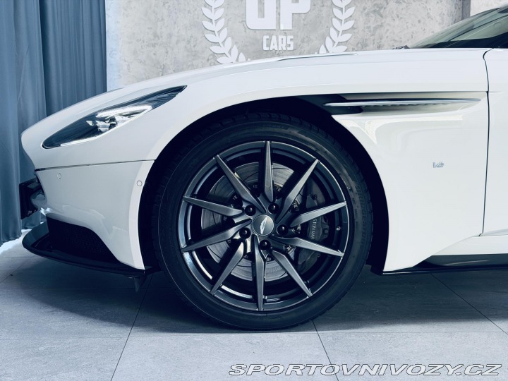 Aston Martin DB11 V12*5.2*B&O*360*TOP 2017