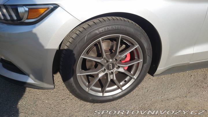 Ford Mustang  2015